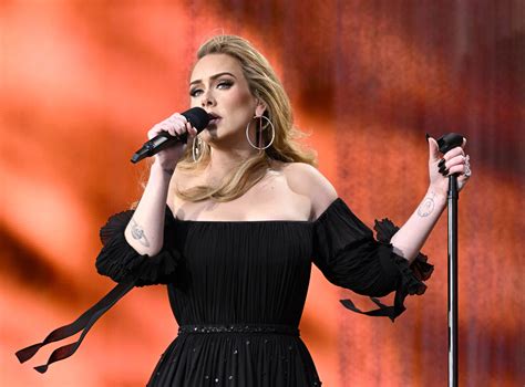 Adele Live at Gröna Lund: En Magisk Konsert och En Stjärnas Metamorfos