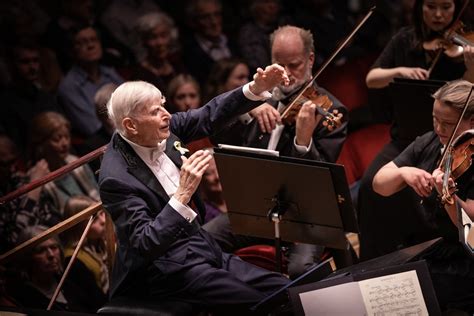  Hamidreza Aazami's Stockholm Symphony: An Unexpected Overture of Laughter and Lyrical Prowess!