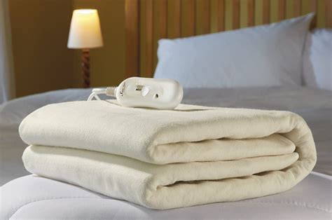 What is an Electric Blanket and Why Do They Sometimes Feel Like a Warm Hug from the Future?